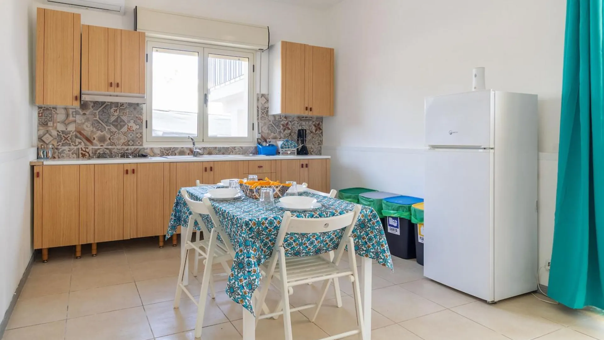 Apartment Villa Archi Sul Mare Cava d'Aliga Italy