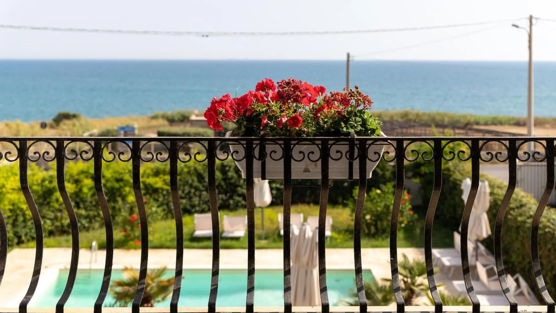Villa Archi Sul Mare Cava d'Aliga Italy